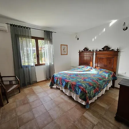 Domo Sardo Вилла