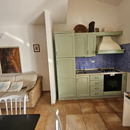 Βίλα Domo Sardo Castiadas