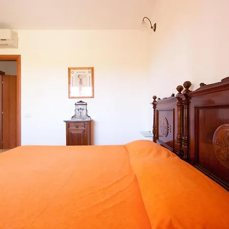 Domo Sardo Вилла Кастиадас